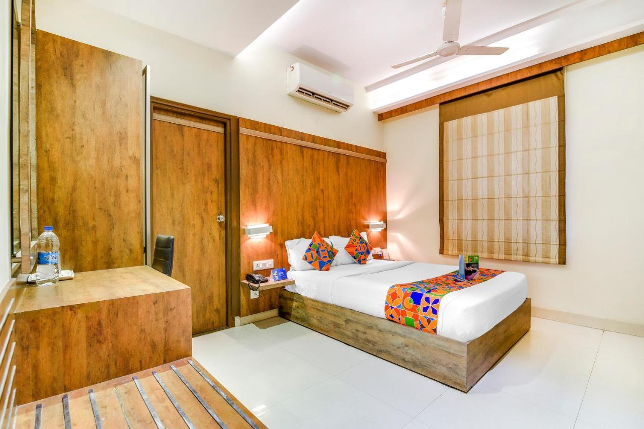 Fabhotel Arastu Nampally Hyderabad Eksteriør bilde